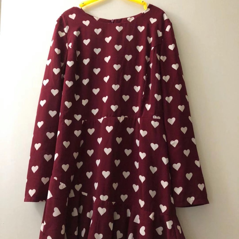 long sleeve dress with heart print